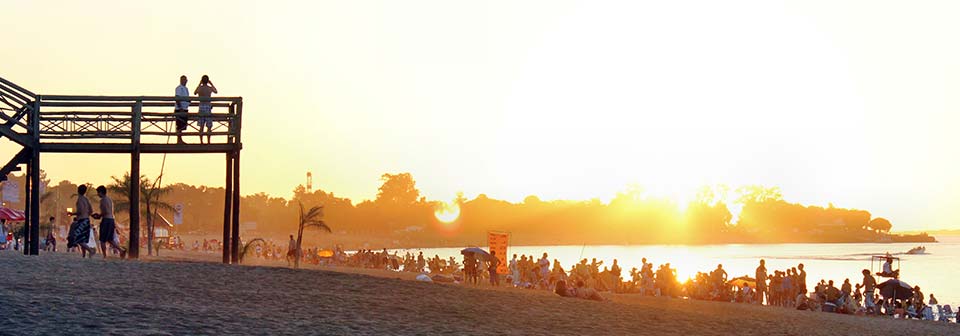 Atardecer en la playa de Paso de la Patria