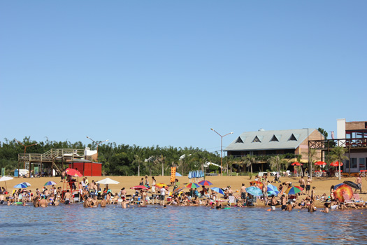 Playa en Paso de la Patria