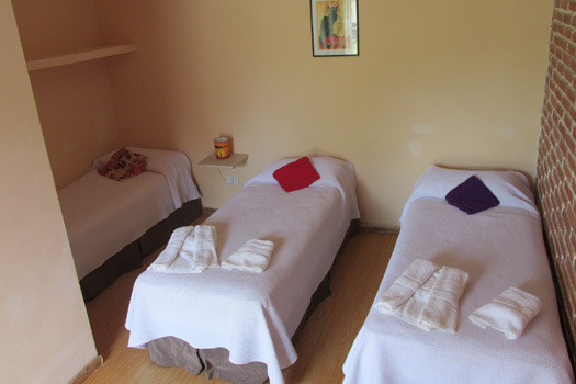 Habitacion Triple, camas simples